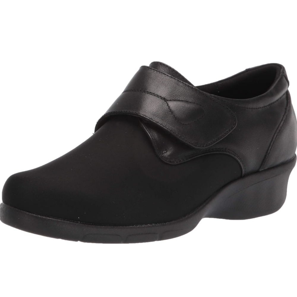 Propét Women's Wilma Hook and Loop Oxford Black Size 8 Casual Shoe Excellent